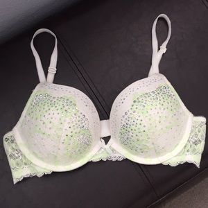 Victoria’s Secret Dream Angels Push Up Bra